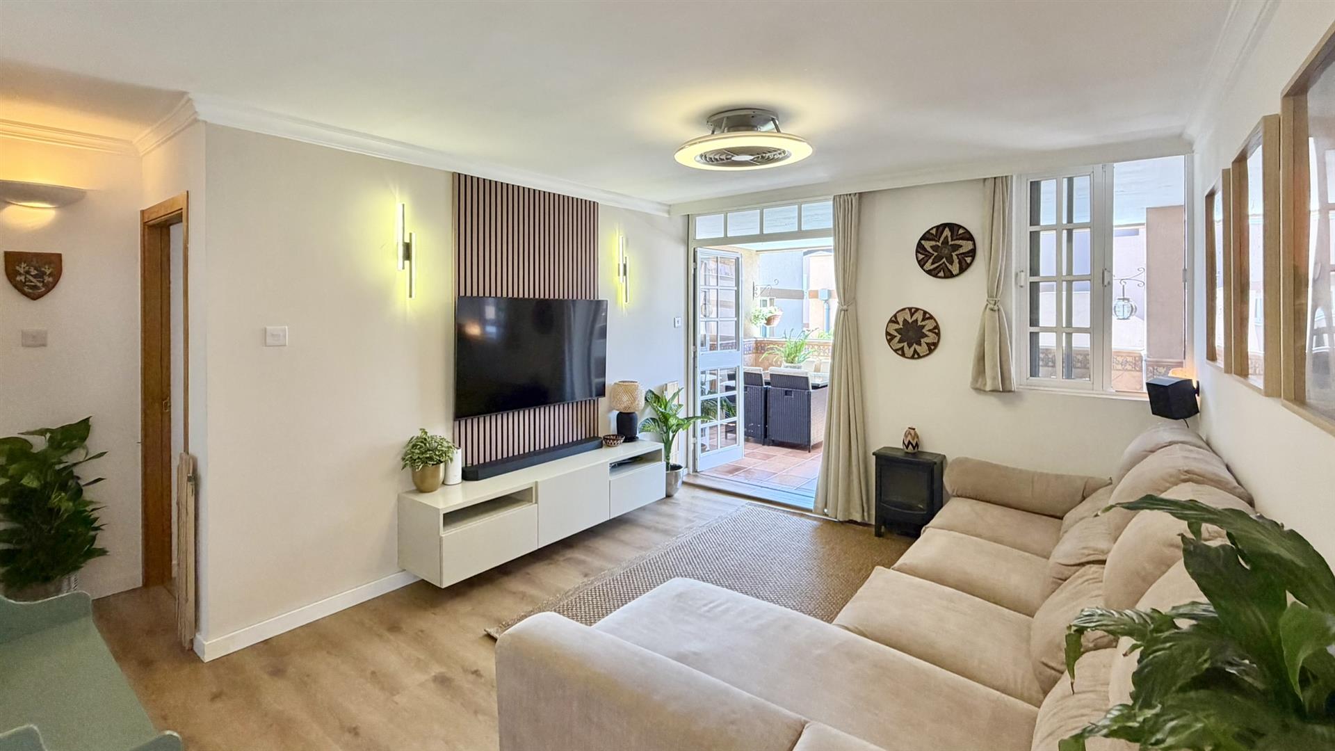 Image of Apartment - 2 Bedrooms - 1 Bathrooms for Sale in Elliot's Battery-Gibraltar, Image 2